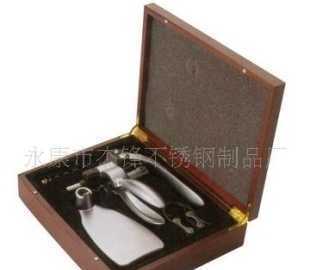 紅酒開瓶器木盒套裝 精選不銹鋼制品，品質與格調的完美融合